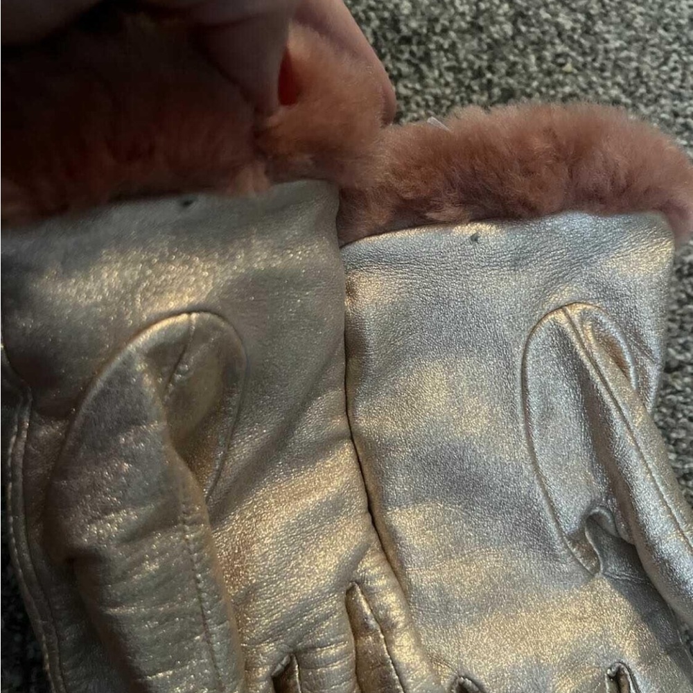 UGG tech friendly gloves small - Picture 4 of 6